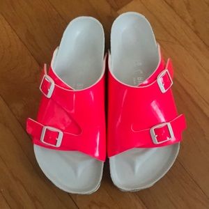 New Birkenstock neon pink patent 2 buckle sandal